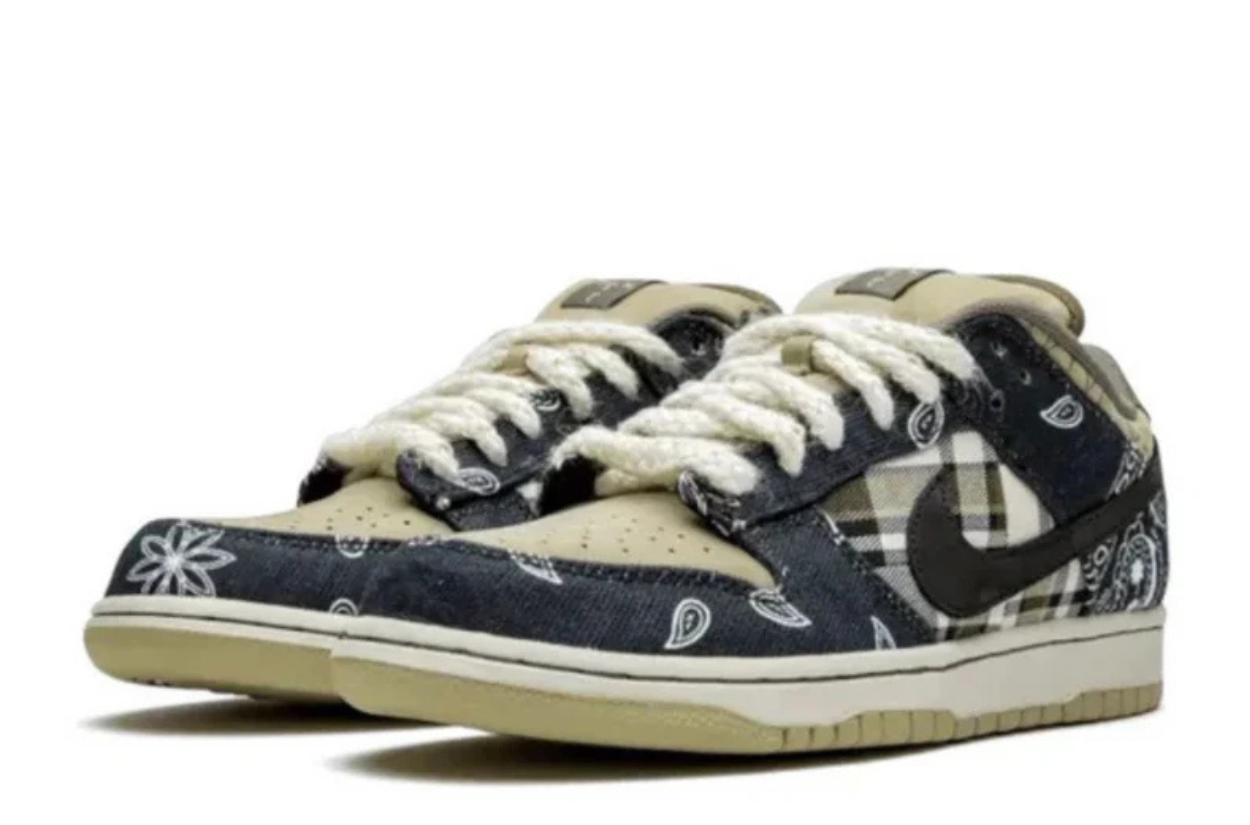 Travis Scott x Nike Dunk Low SB