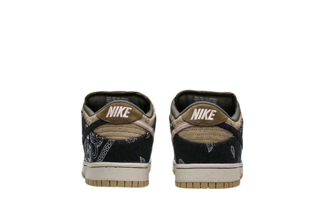 Travis Scott x Nike Dunk Low SB