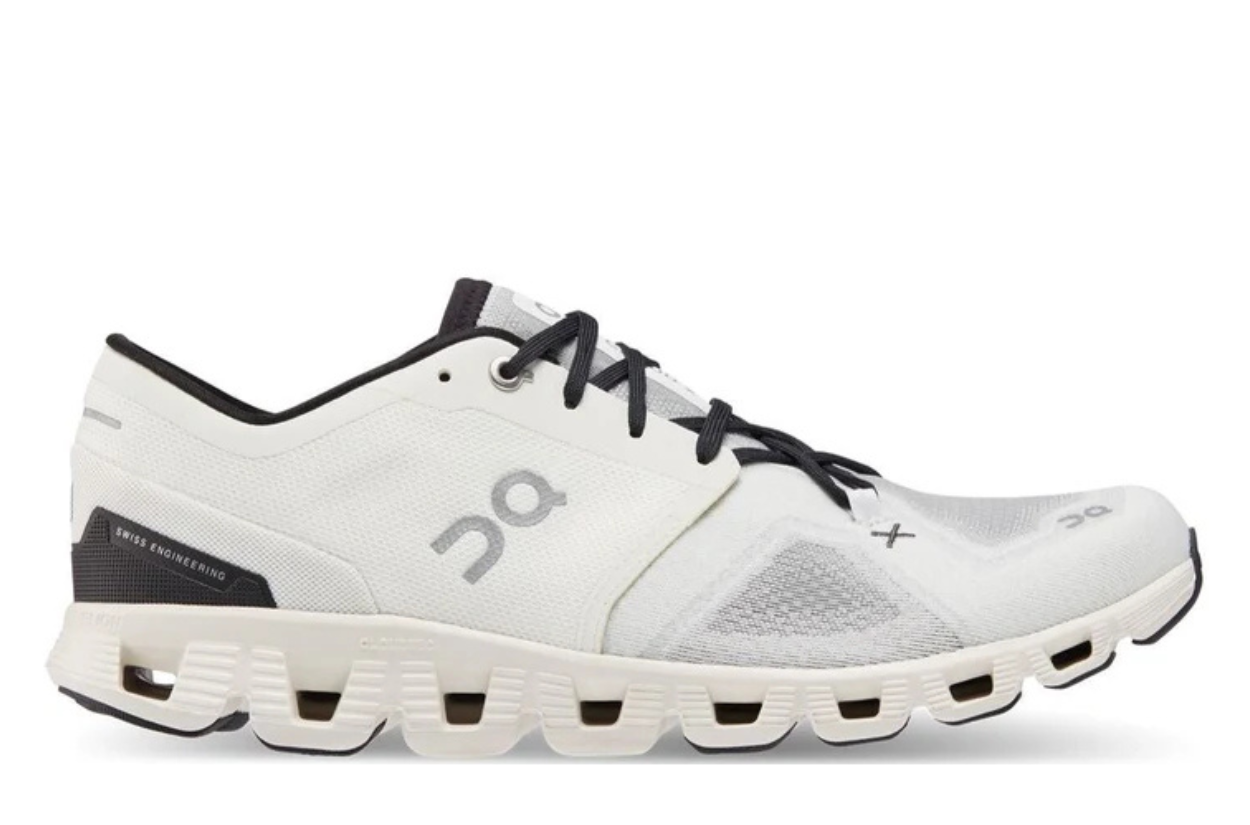 On Cloud X 3 Ivory Black