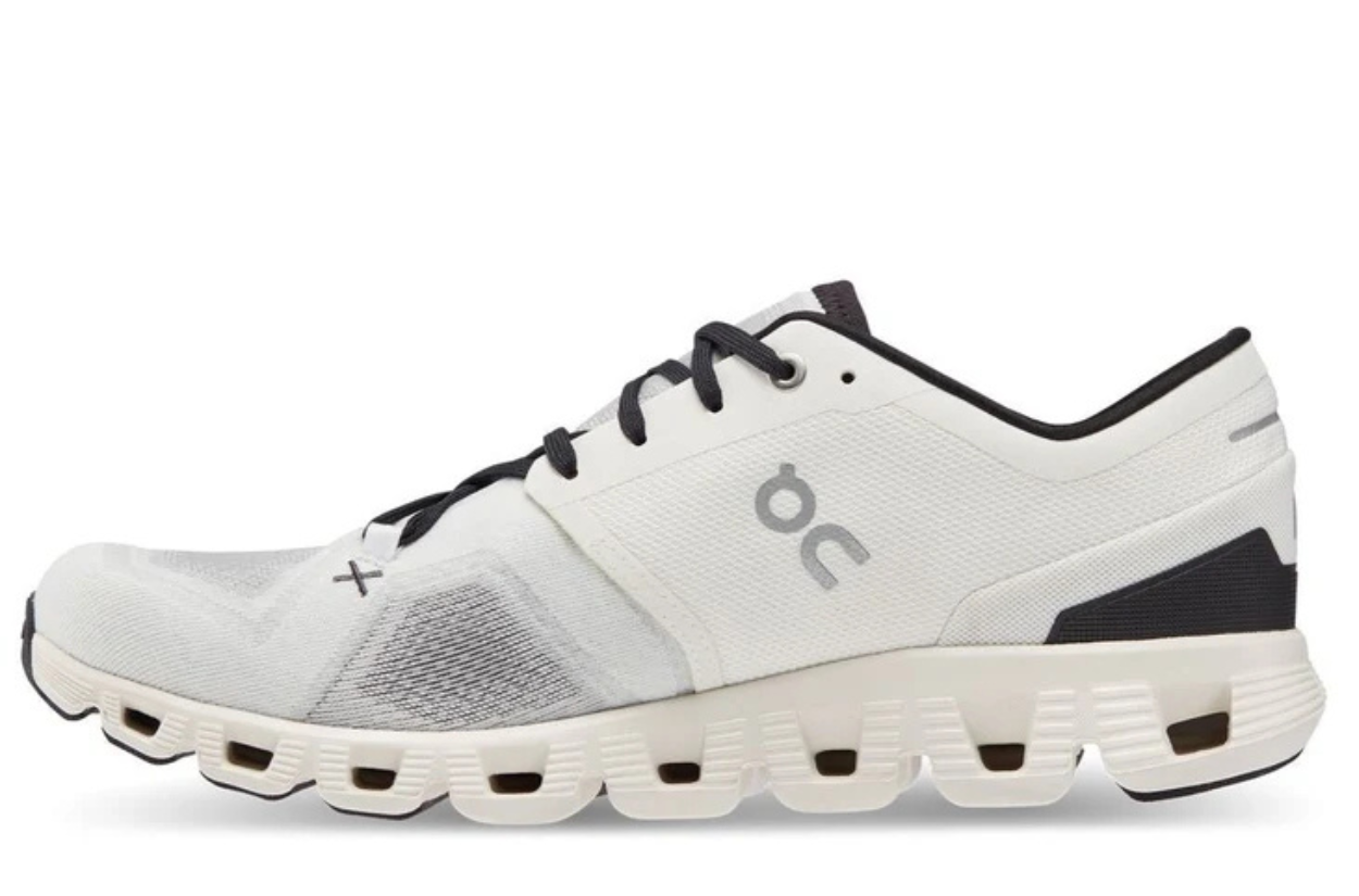 On Cloud X 3 Ivory Black