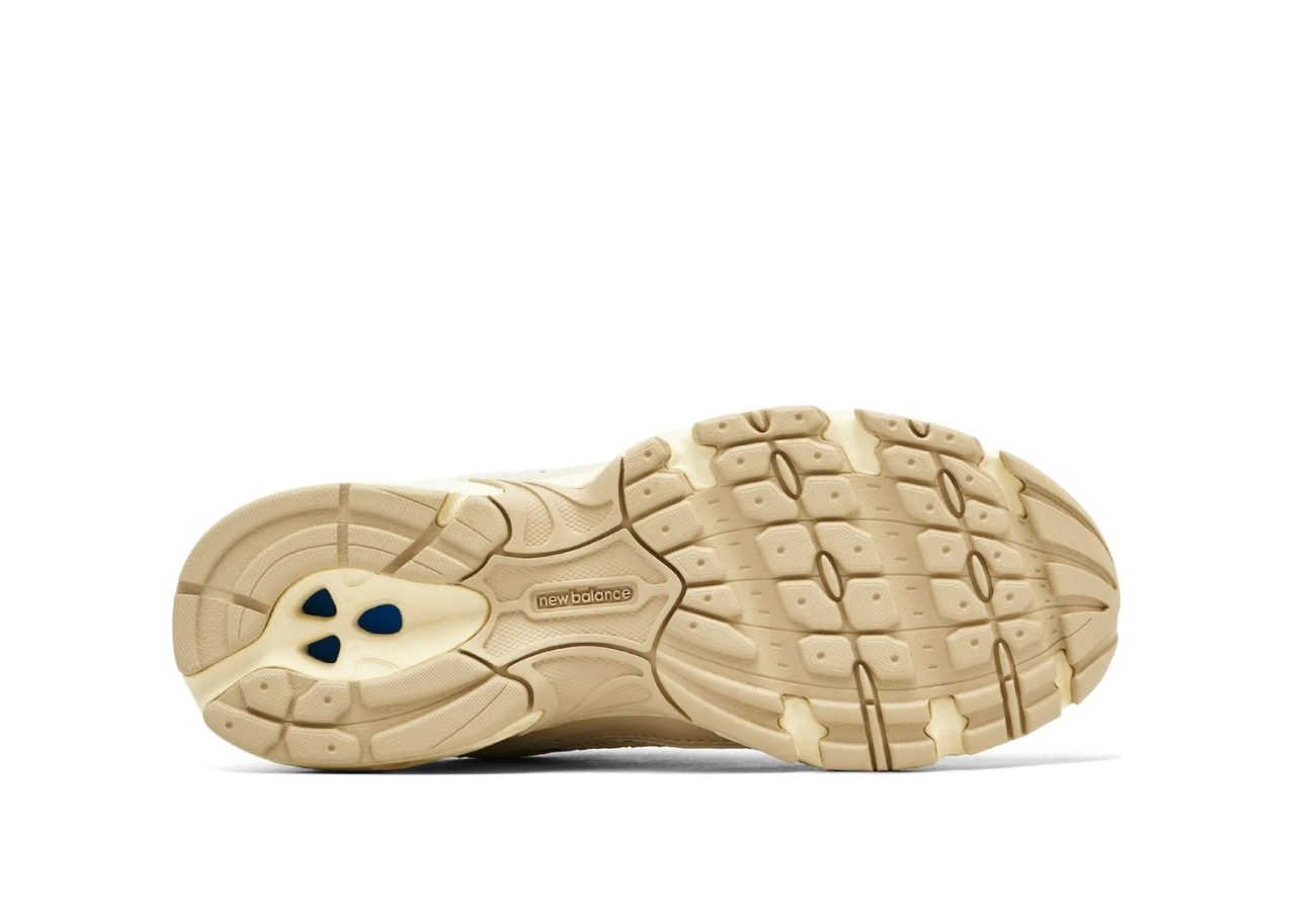 New Balance 530 Beige Angora Edition