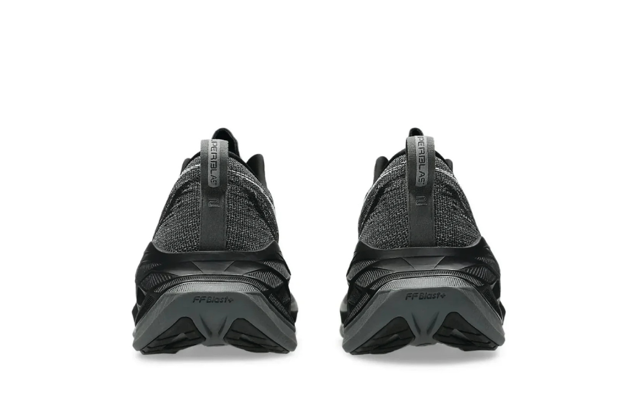 Asics Superblast 2 – Black and White