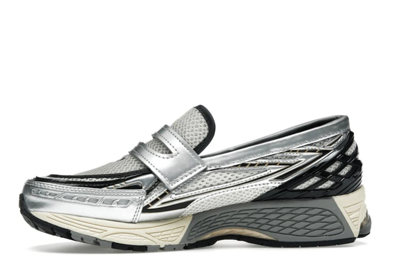 New Balance 1906L in Silver Metallic Cream