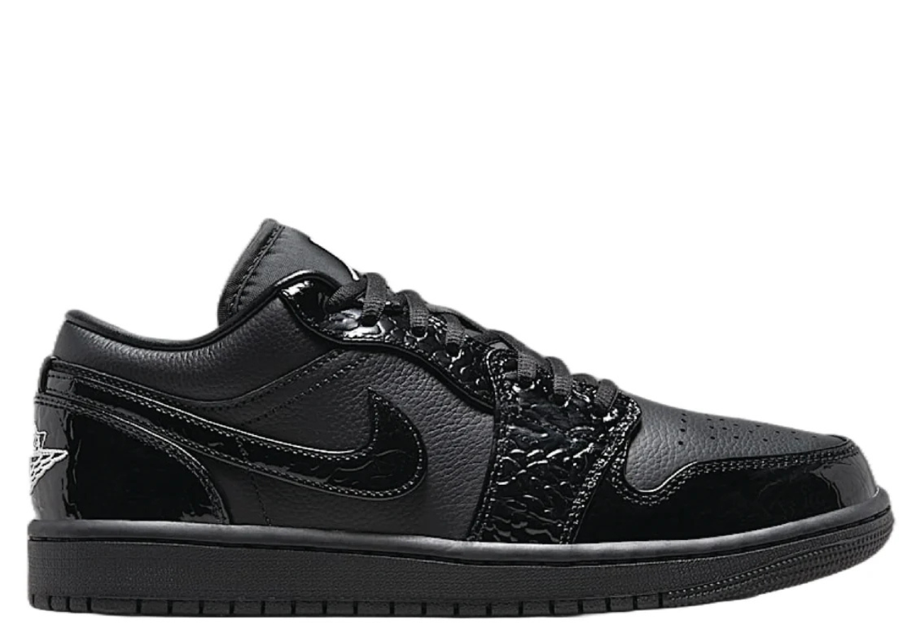 Air Jordan 1 Low SE in Black