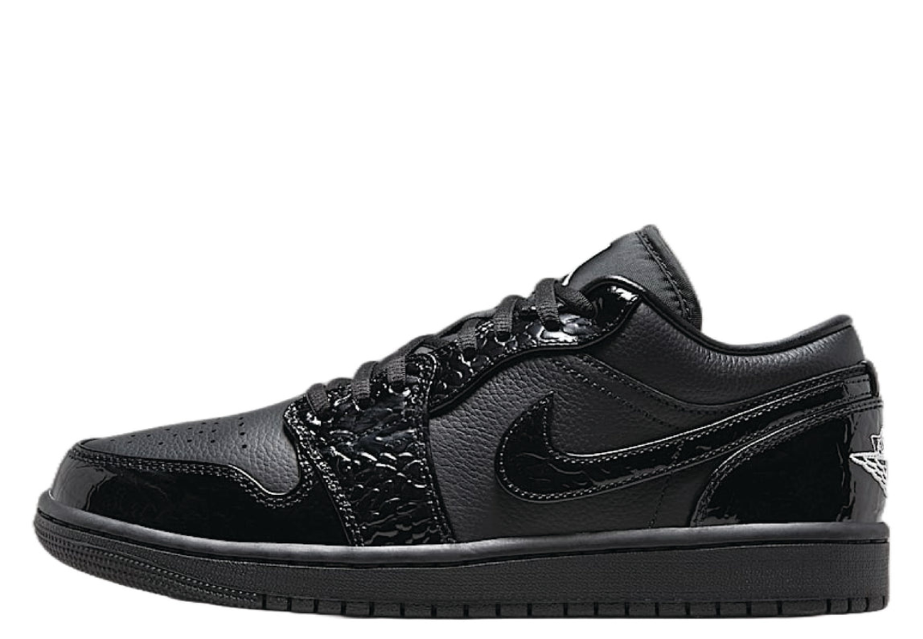 Air Jordan 1 Low SE in Black