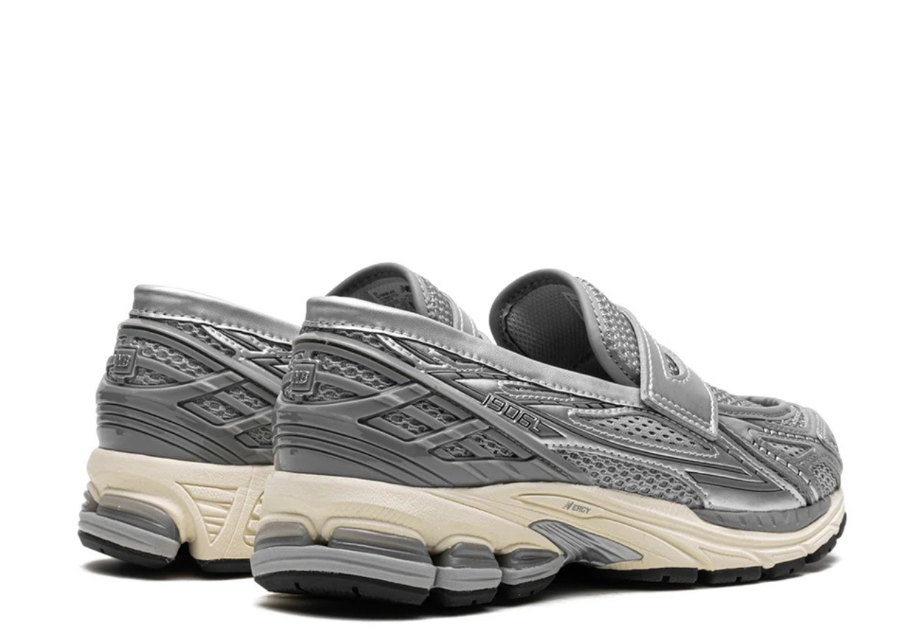 New Balance 1906L in Metallic Silver