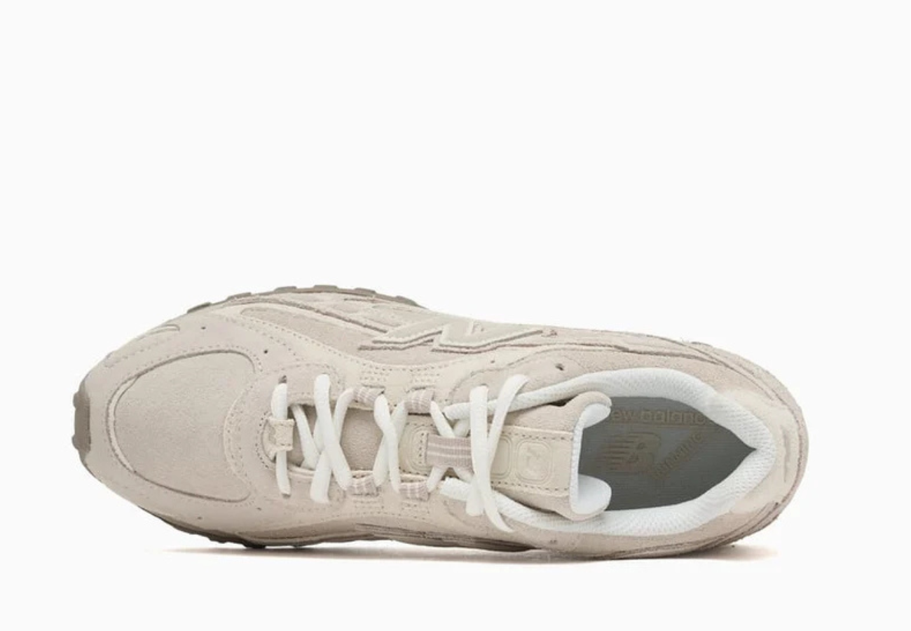 New Balance 204L in Timberwolf