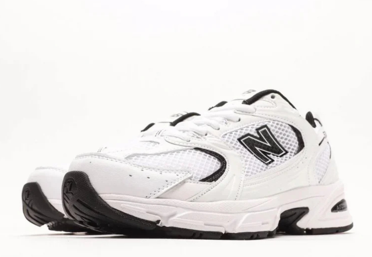 New Balance 530 in White and Black